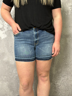 Judy Blue Sandcastle Short (XS - 4X)